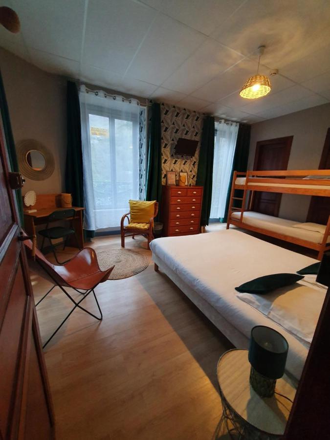 Auberge La Caverne Laruns Exteriör bild