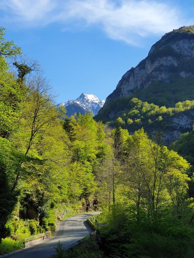 Auberge La Caverne Laruns Exteriör bild