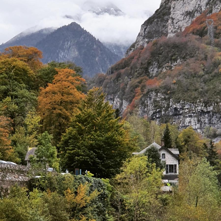 Auberge La Caverne Laruns Exteriör bild